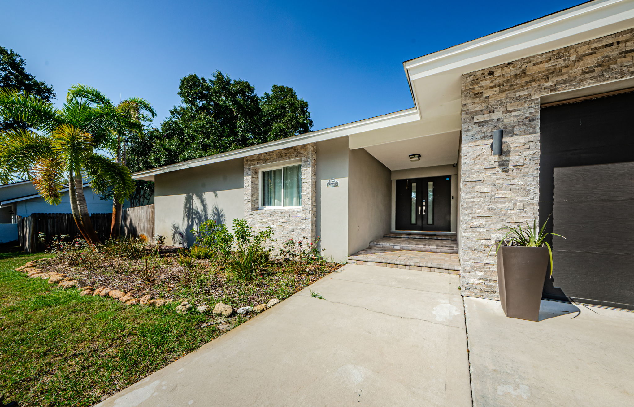 Front Exterior 6