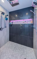 Master Bathroom 1c