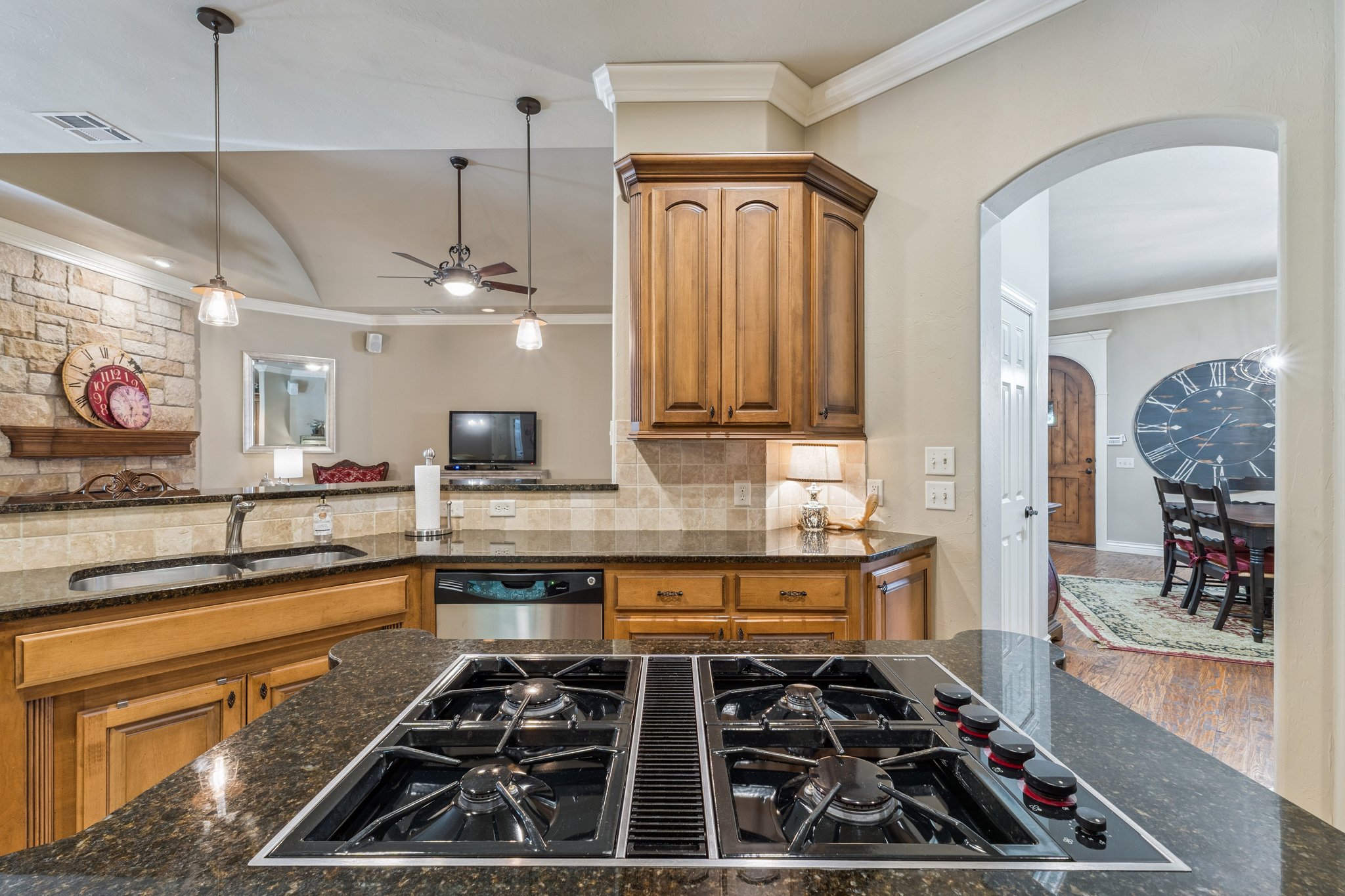 1120 Villas Creek Dr_025.jpg