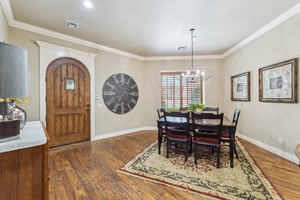 1120 Villas Creek Dr_007.jpg