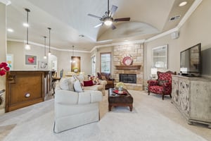1120 Villas Creek Dr_012.jpg