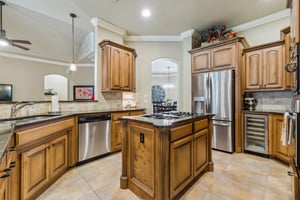 1120 Villas Creek Dr_023.jpg