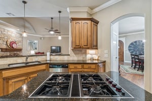1120 Villas Creek Dr_025.jpg