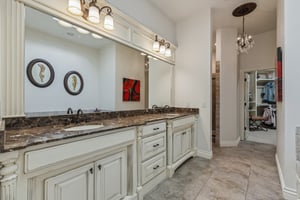 1120 Villas Creek Dr_039.jpg