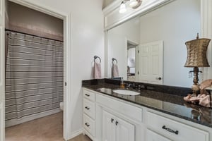 1120 Villas Creek Dr_047.jpg
