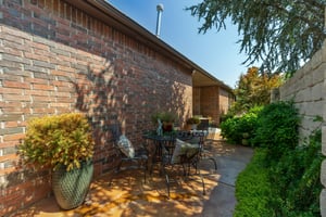 1120 Villas Creek Dr_058.jpg