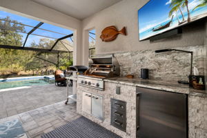Outdoor Kitchen