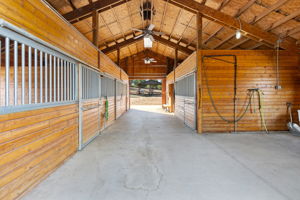 Barn_2