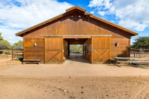 Barn_6