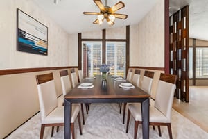 DSC04254 virtually staged.jpeg