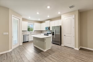 Cay Spruce Wy-010.jpg