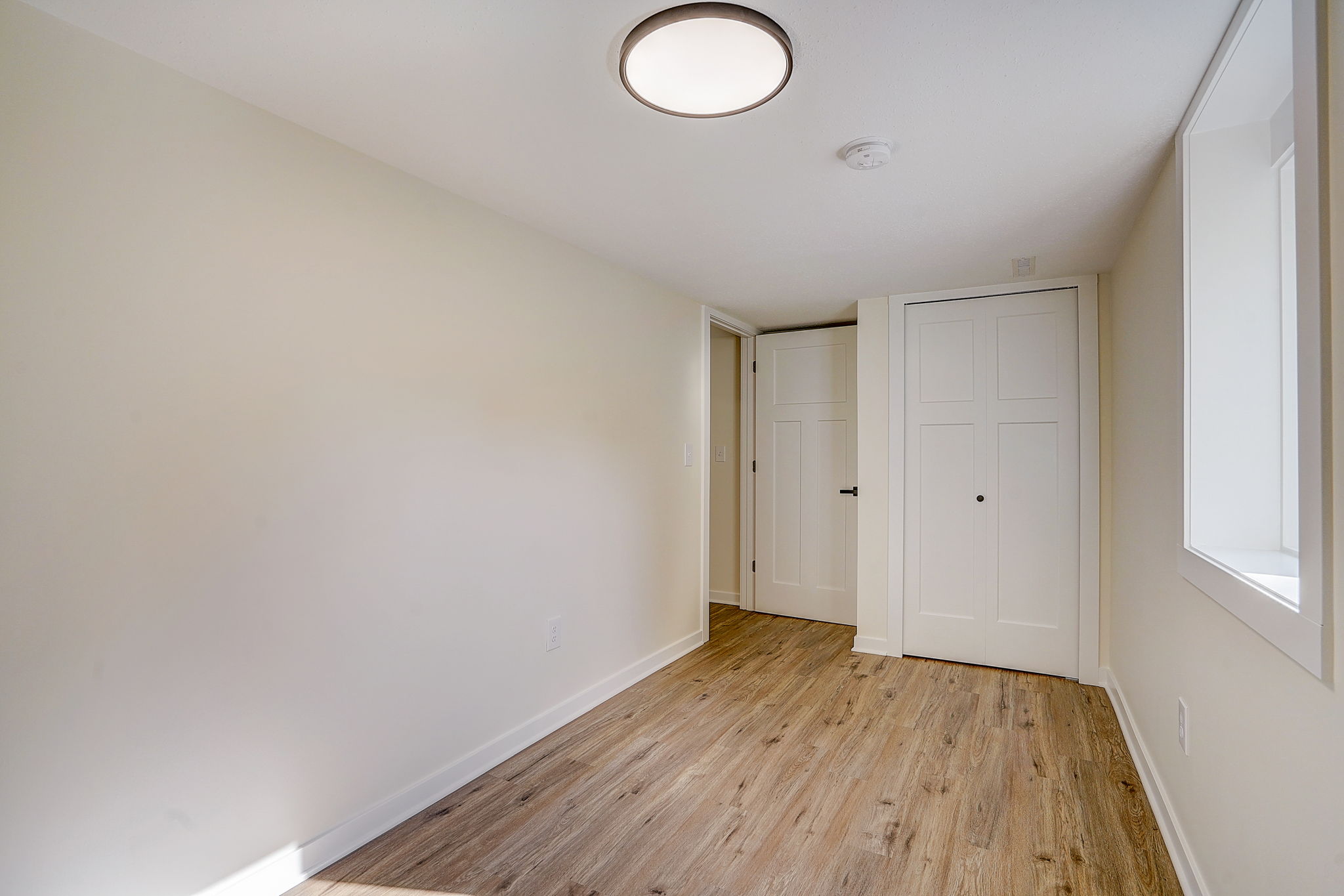 Terrace Rd NE-010