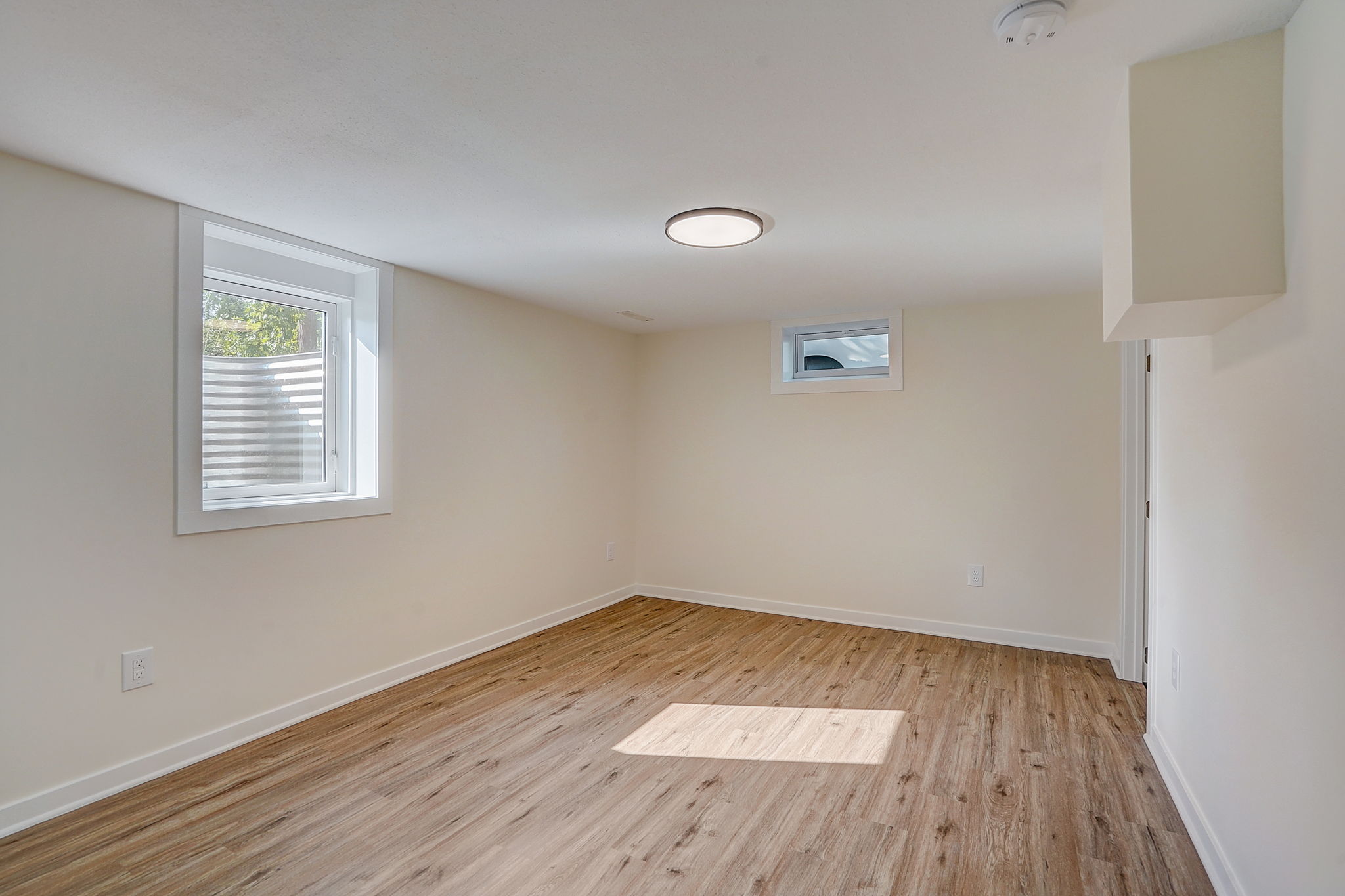 Terrace Rd NE-008