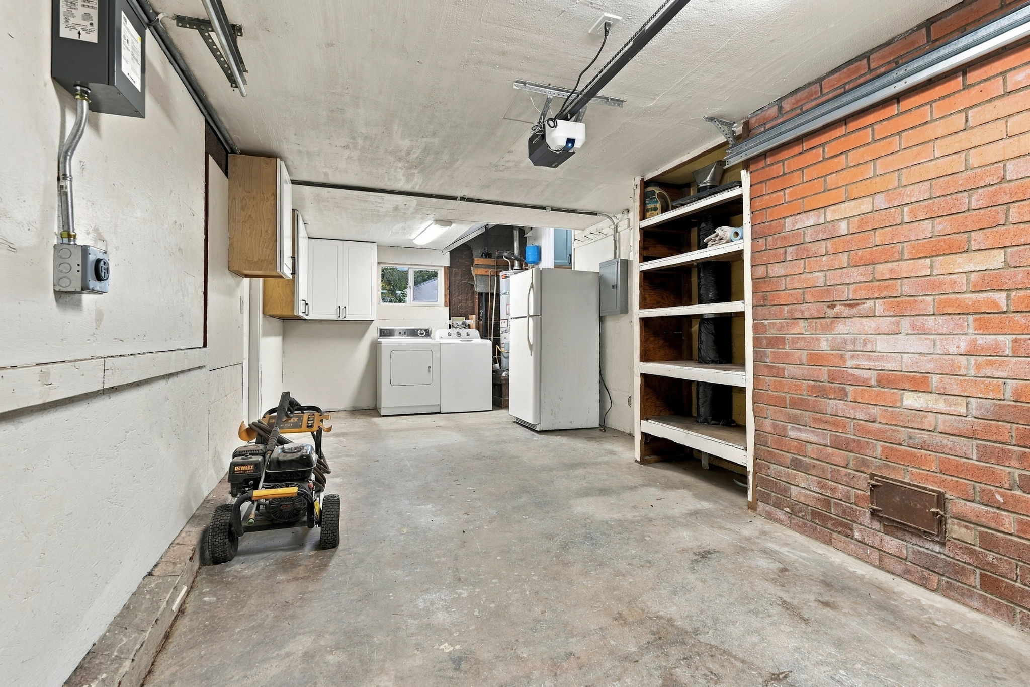 030_F8_1121 Elmer St