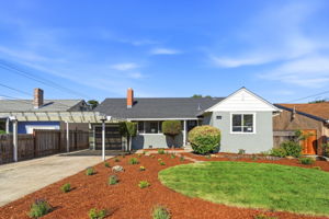 001_F8_1121 Elmer St