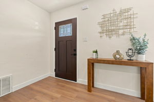 005_F8_1121 Elmer St