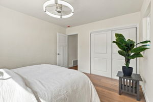 024_F8_1121 Elmer St