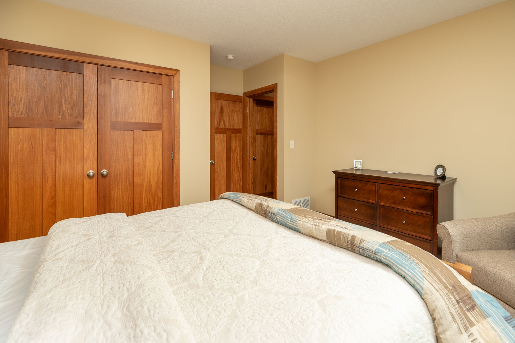 34-Bedroom 3