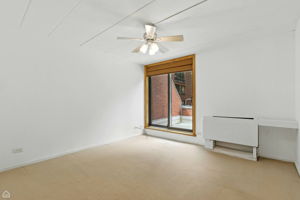 1121 S Plymouth Ct A_015