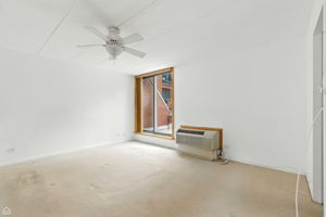 1121 S Plymouth Ct A_019