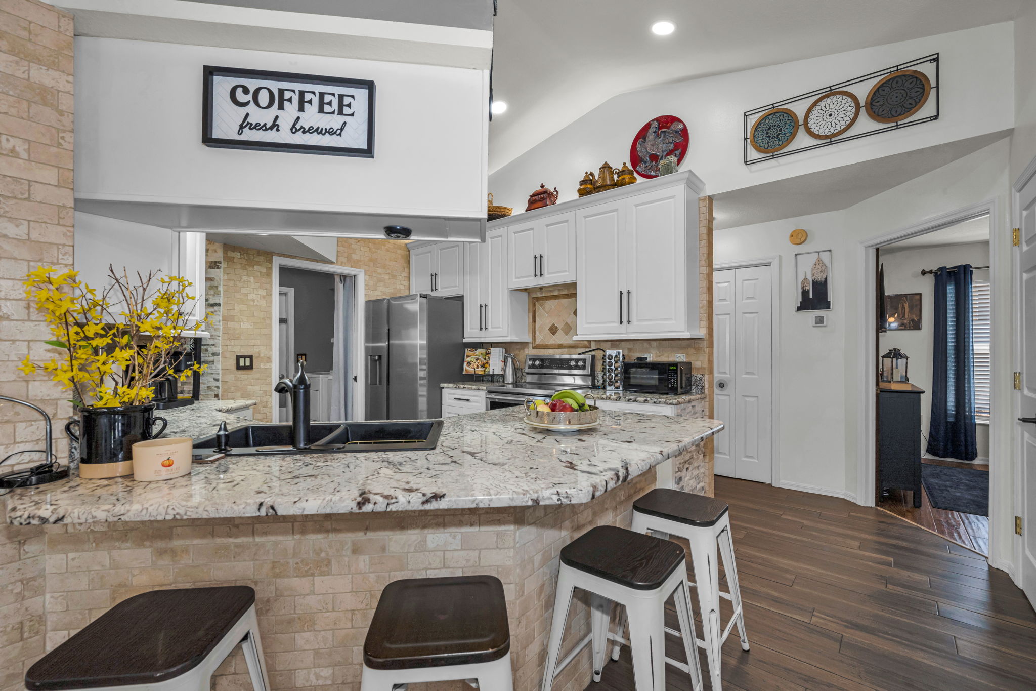 Kitchen 1