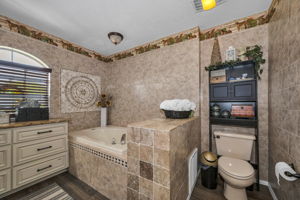 Primary Bathroom 1b