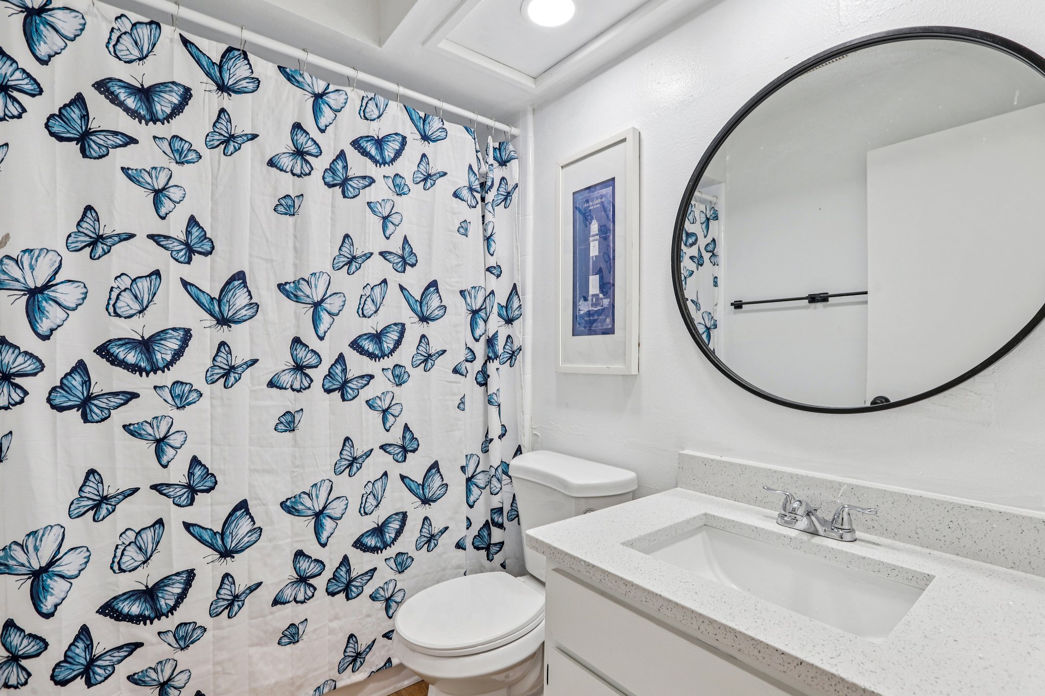 Rollingwood Dr-S0612-022.jpg