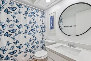 Rollingwood Dr-S0612-022.jpg