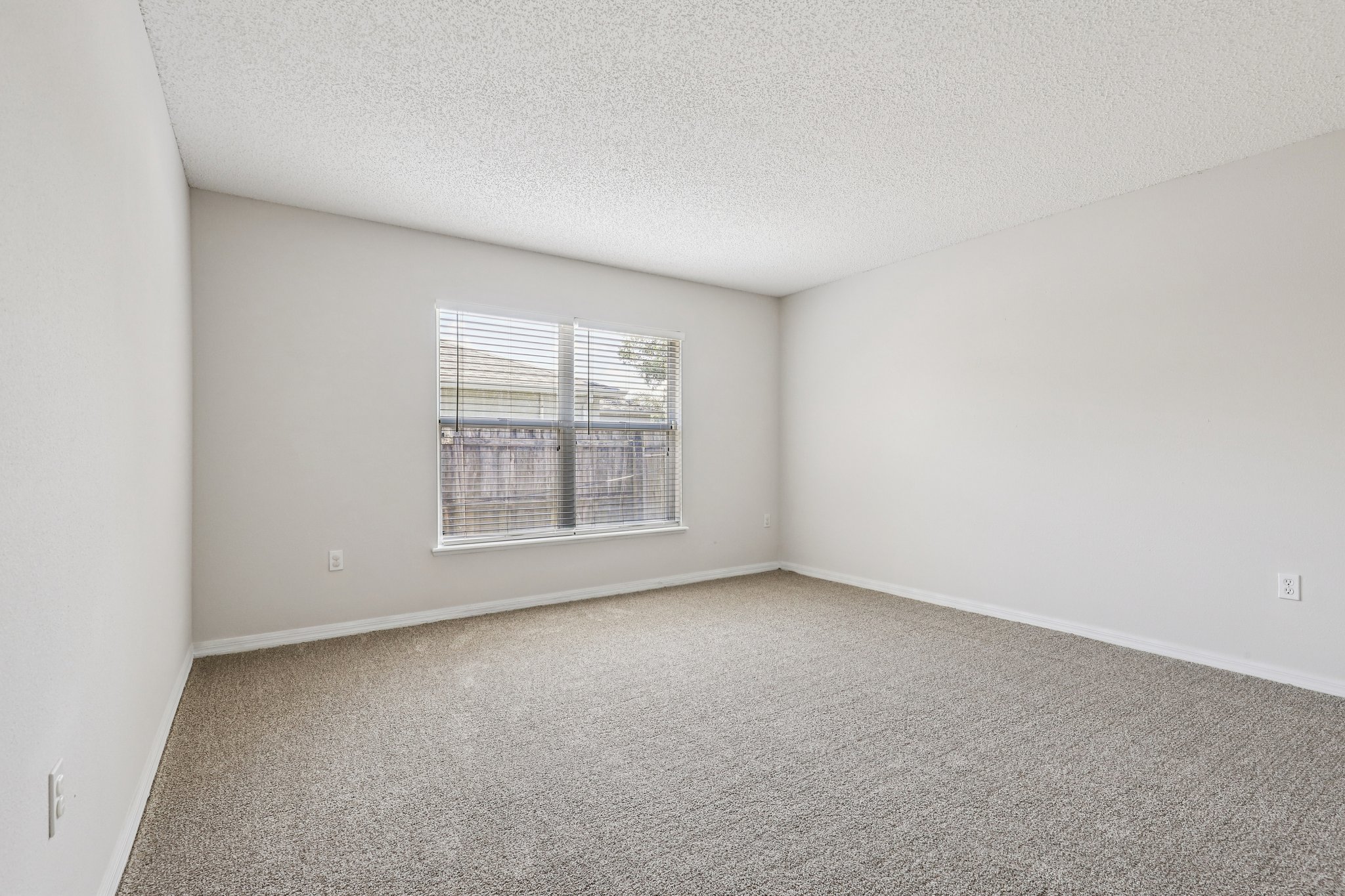 Wyndham Hollow Ln-S2803-015.jpg