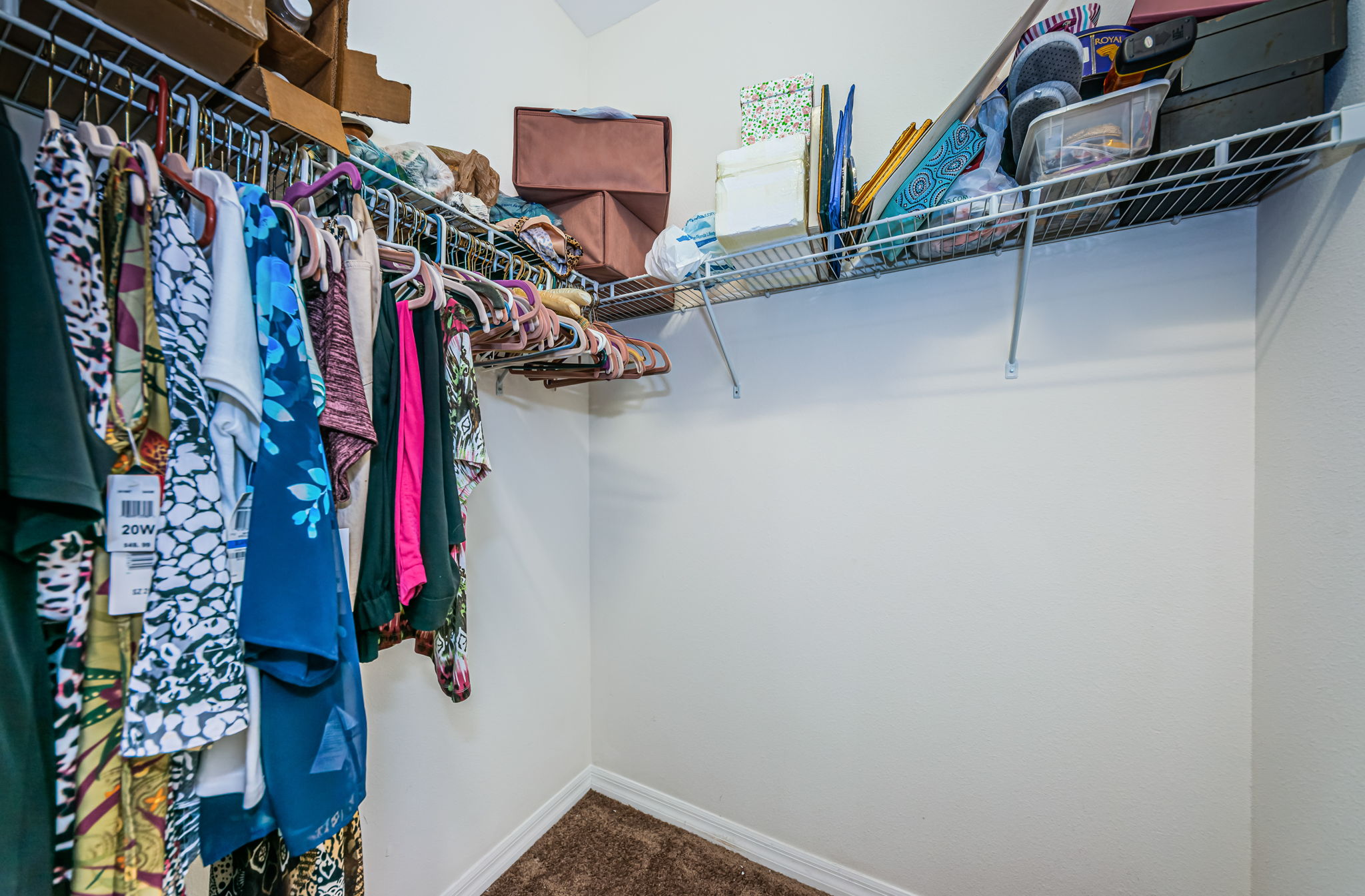 Master Bedroom Walk-in Closet-2