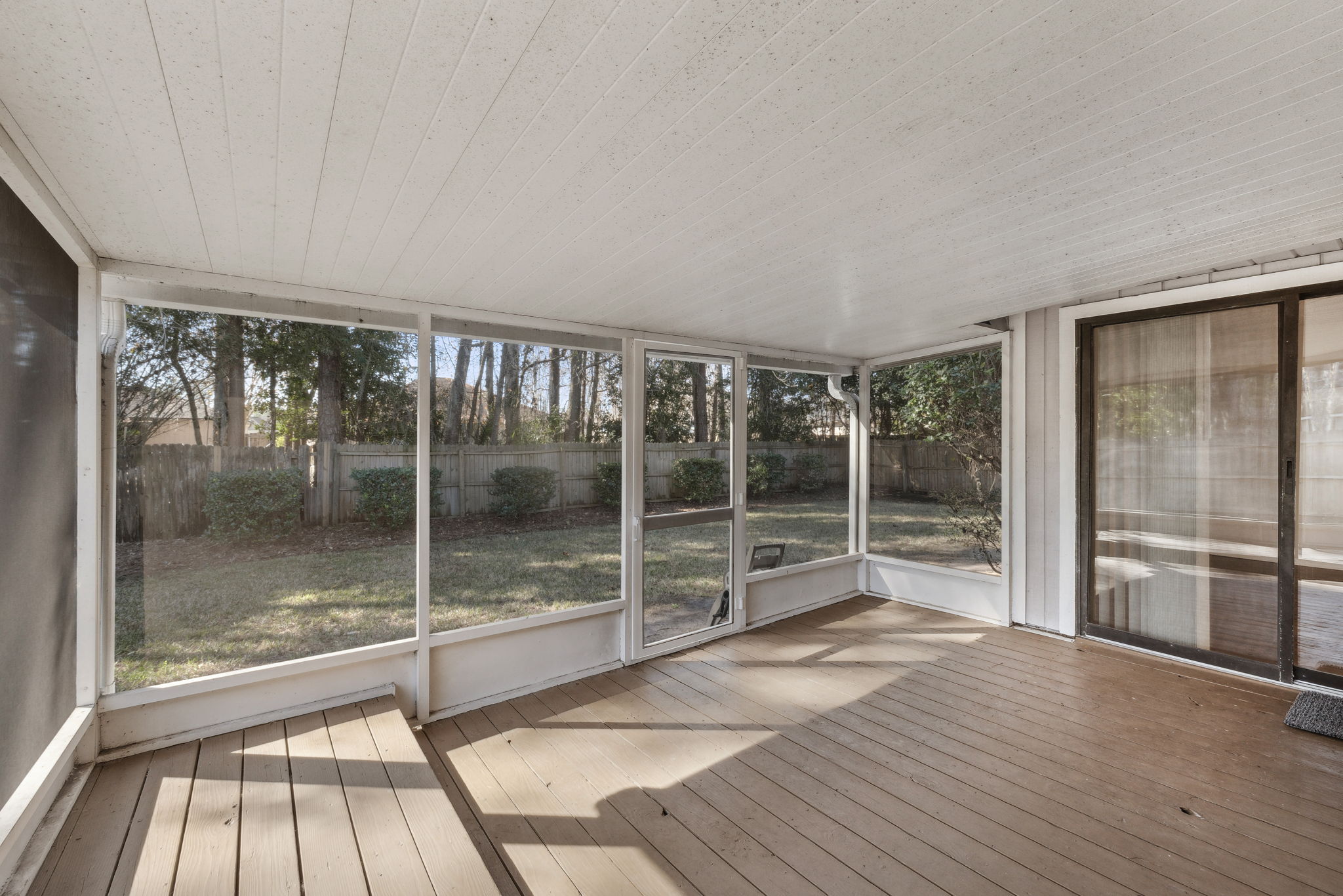 Screened-in Porch