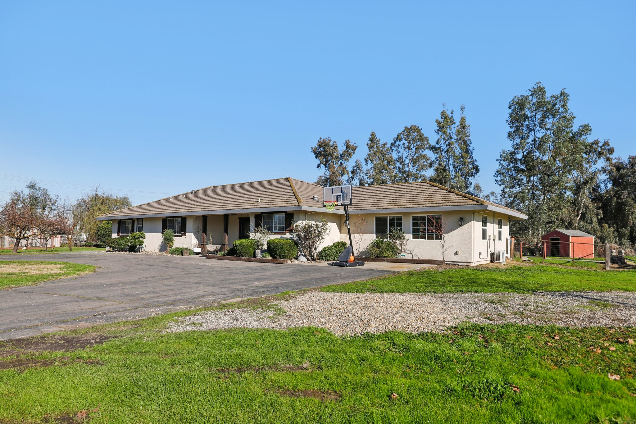 Colony Rd-S1301-003.jpg