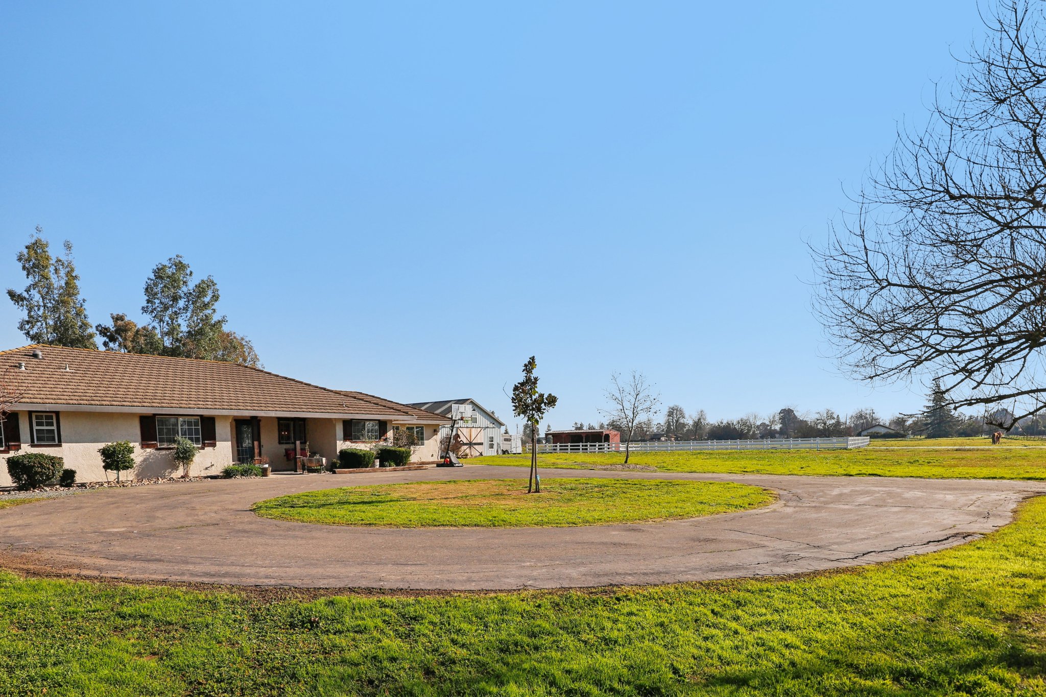 Colony Rd-S1301-004.jpg