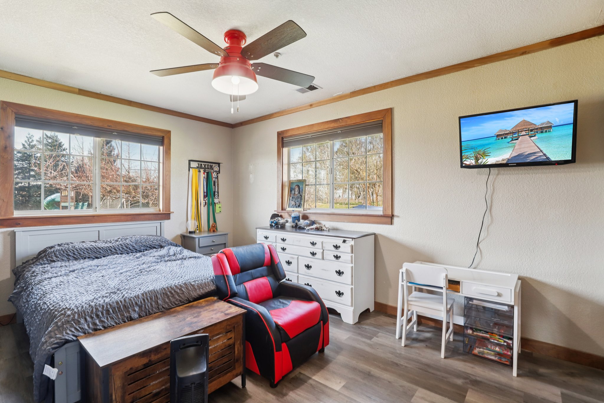 Colony Rd-S1301-021.jpg