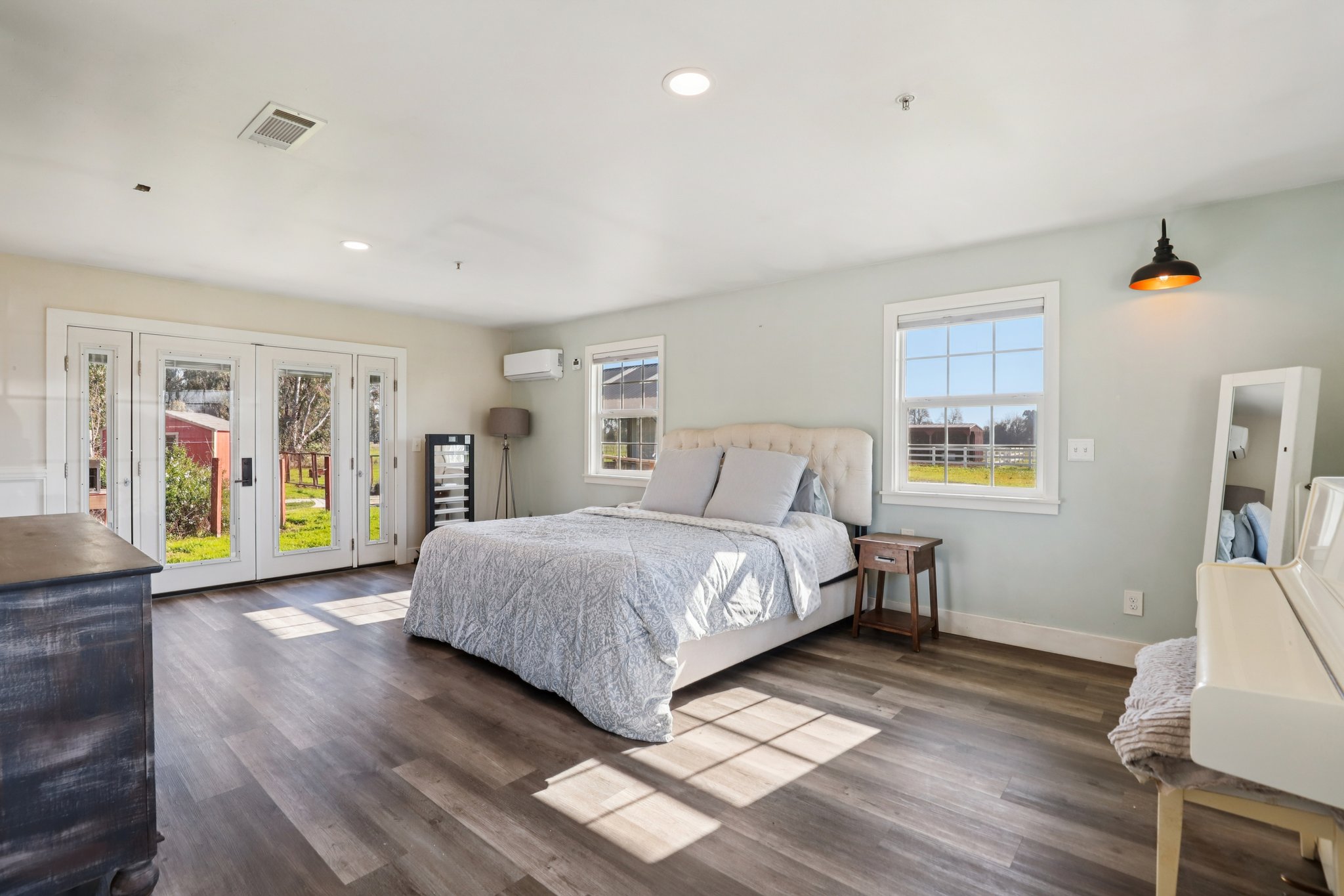 Colony Rd-S1301-030.jpg