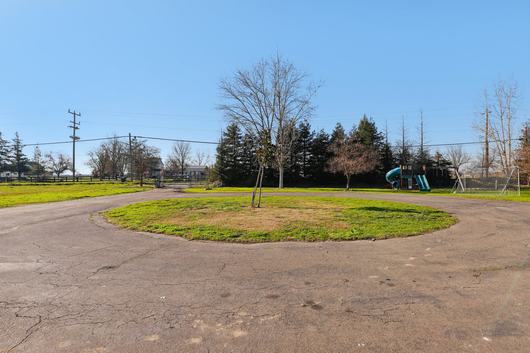 Colony Rd-S1301-051.jpg