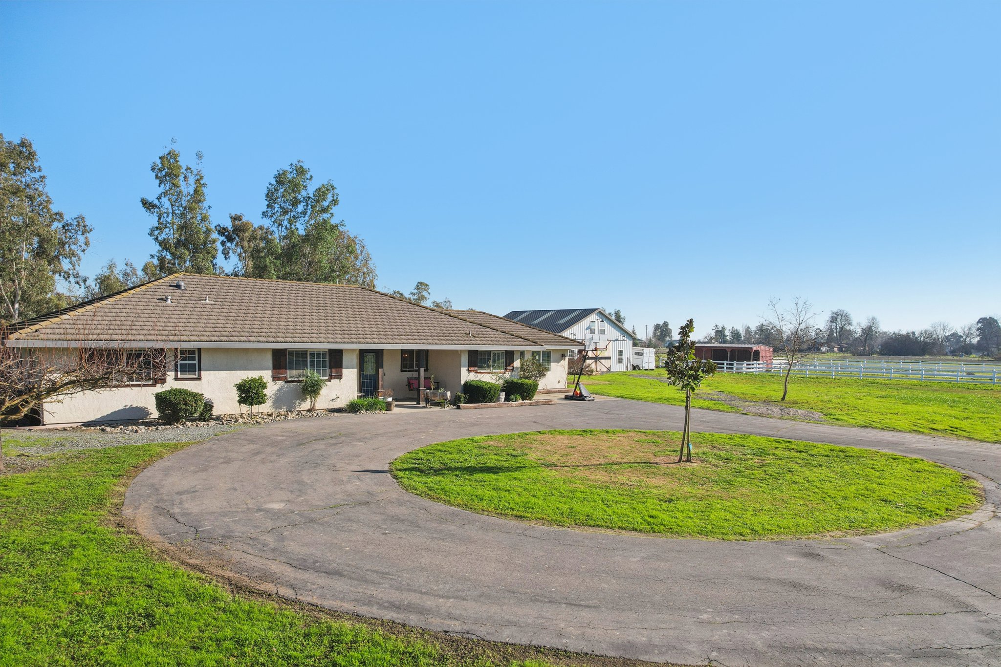 Colony Rd-S1301-053.jpg