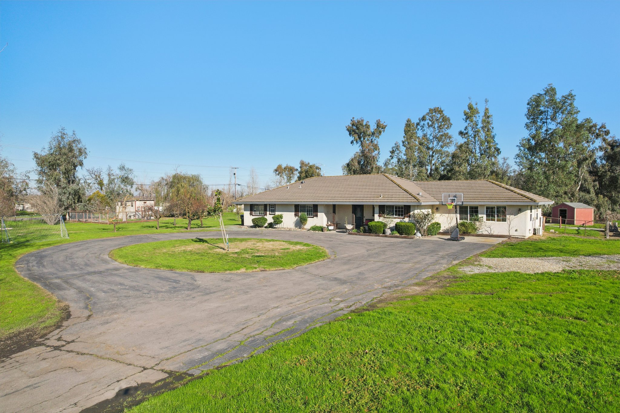 Colony Rd-S1301-054.jpg