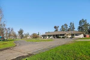 Colony Rd-S1301-002.jpg