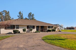 Colony Rd-S1301-005.jpg