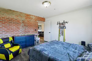 Colony Rd-S1301-019.jpg