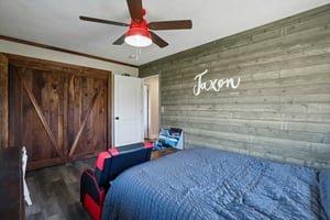 Colony Rd-S1301-022.jpg