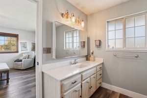 Colony Rd-S1301-026.jpg