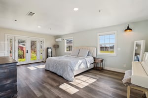 Colony Rd-S1301-030.jpg