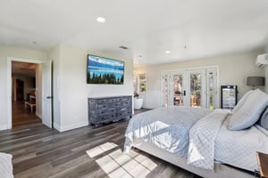 Colony Rd-S1301-031.jpg