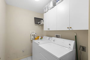  Photo 39