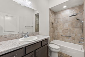  Photo 23