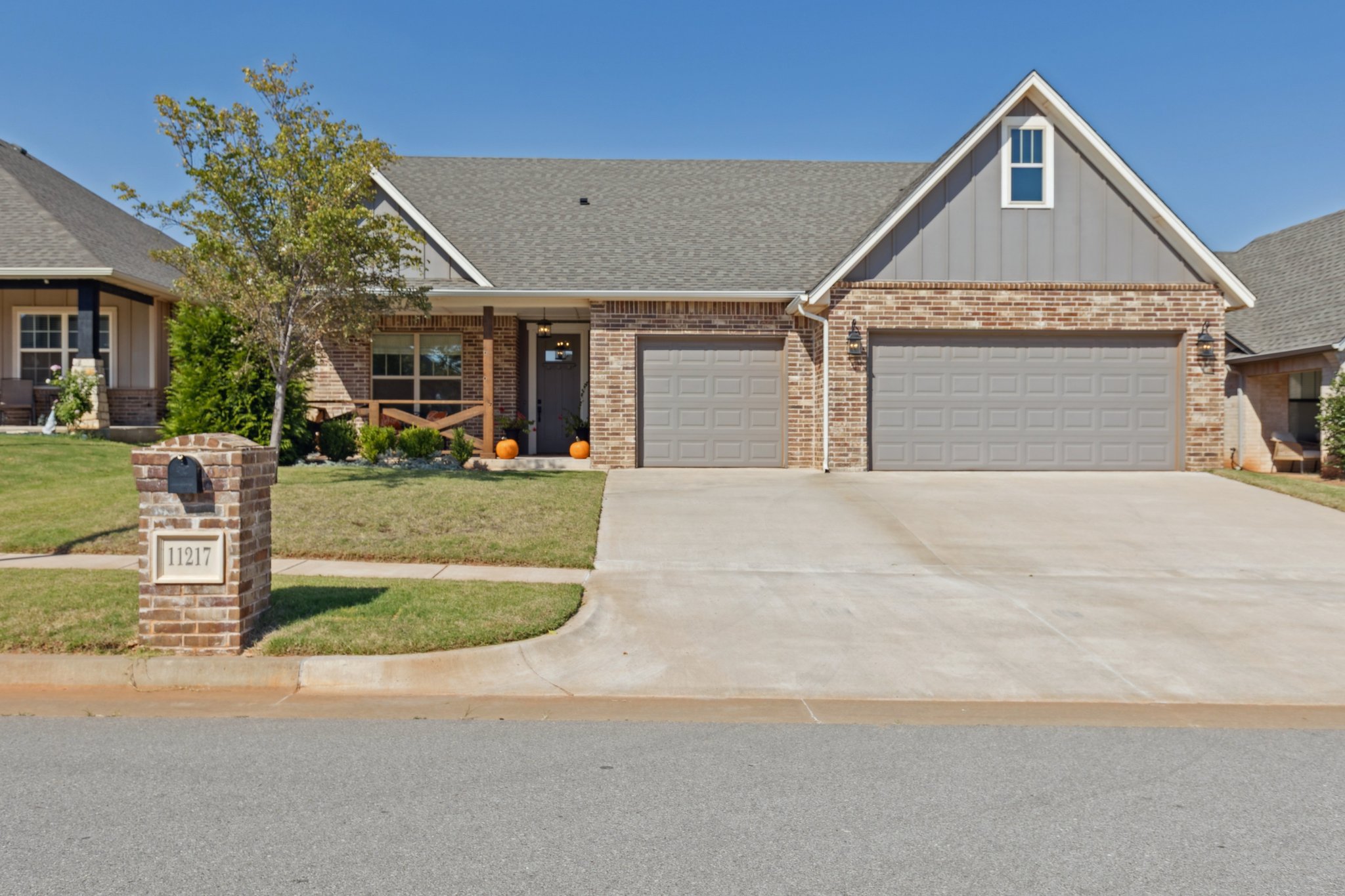 11217 SW 30th St_002.jpg