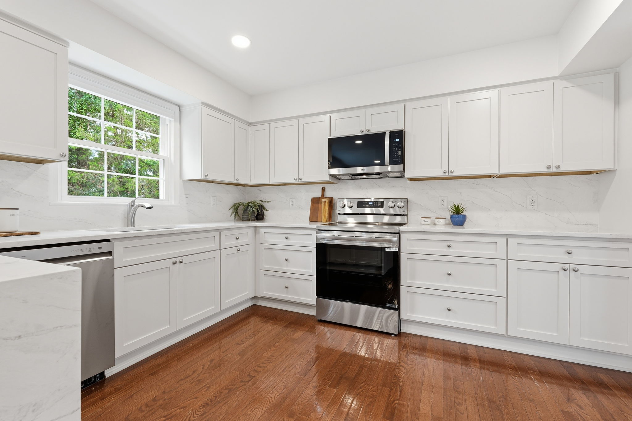 Newly Renovated Kitchen