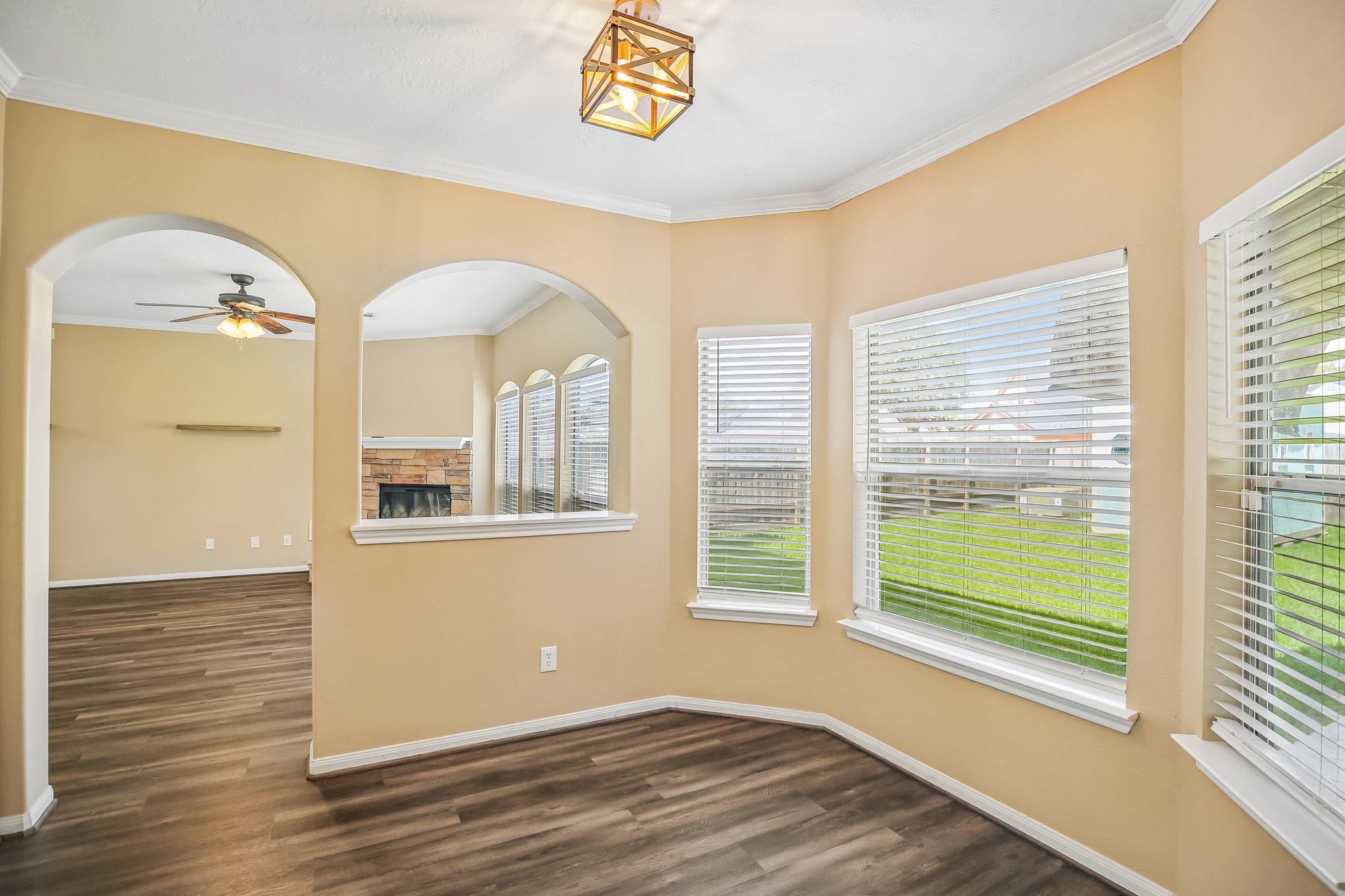 Chase Park Dr-S1509-008.jpg